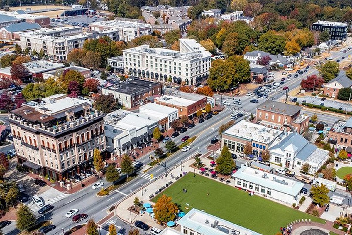 Alpharetta Georgia — Luxury Real Estate, Britney Javens Realtor